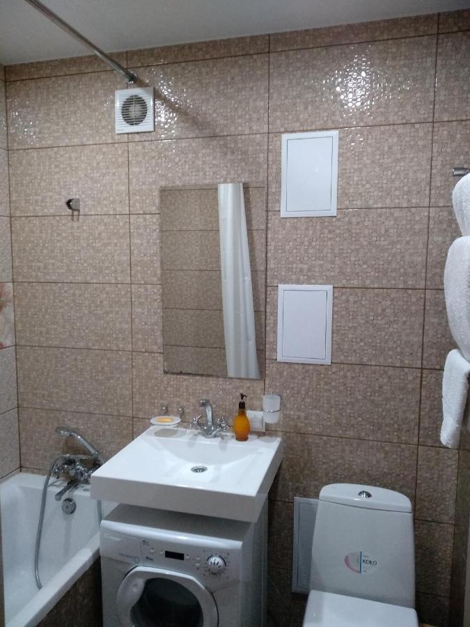 Luxuri Apartments Tsjernihiv Buitenkant foto